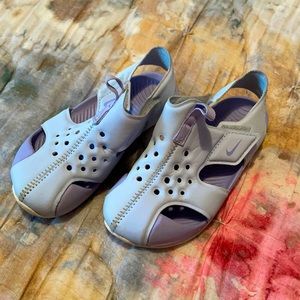Nike Sunray sandals size 10 toddler